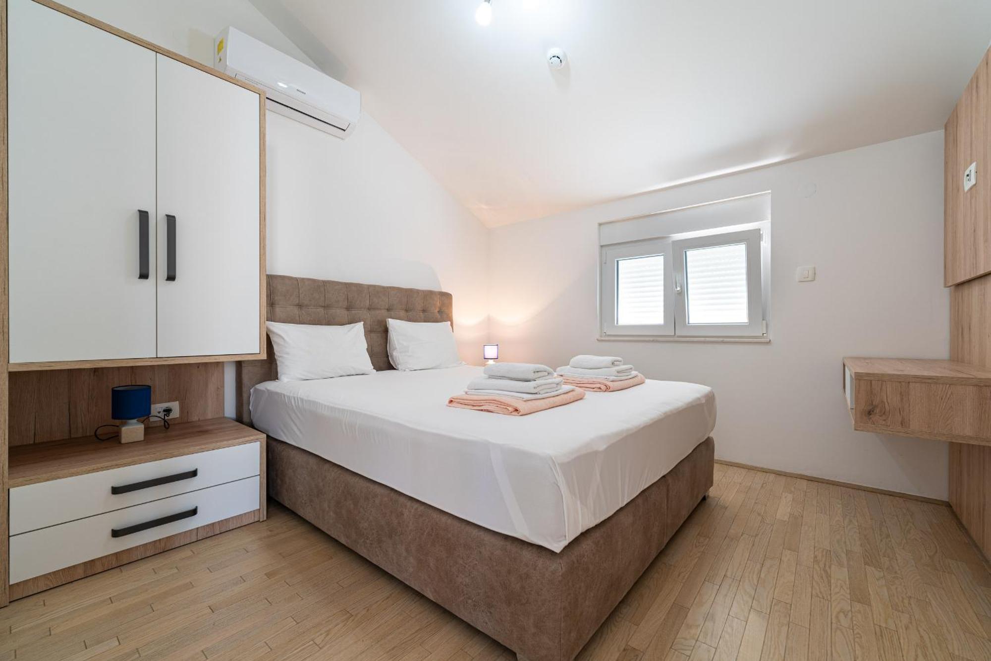 Marea Apartments Будва Стая снимка
