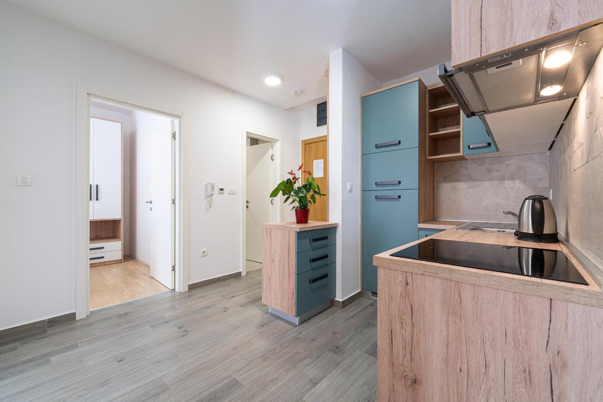 Marea Apartments Будва Стая снимка